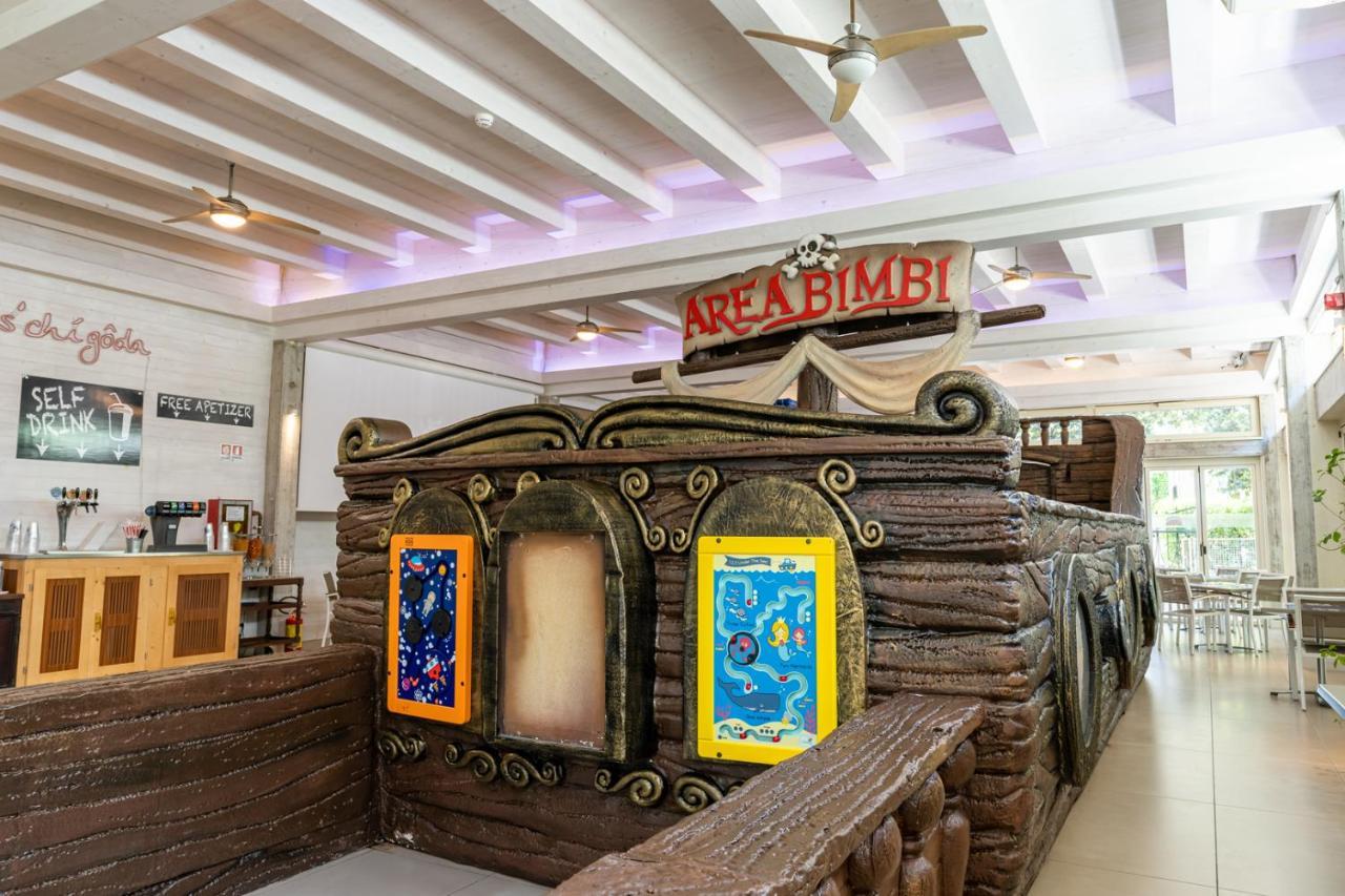 Hotel Rosalba - Valentini Family Village เบลลาเรีย-อีเจอา มารีนา ภายนอก รูปภาพ